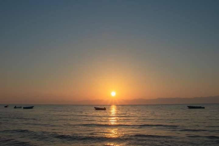 Hostel Sebaii Camp السباعى كامب شاطئ الترابين بجوار ويت بالس Nuweiba` Zewnętrze zdjęcie